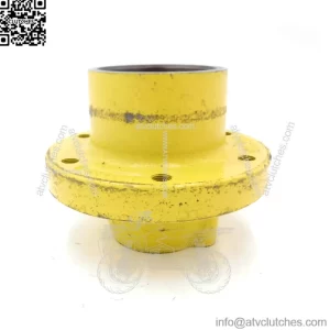 John Deere 6-bolt Wheel Hub R49839